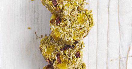 Apricot & seed protein bar